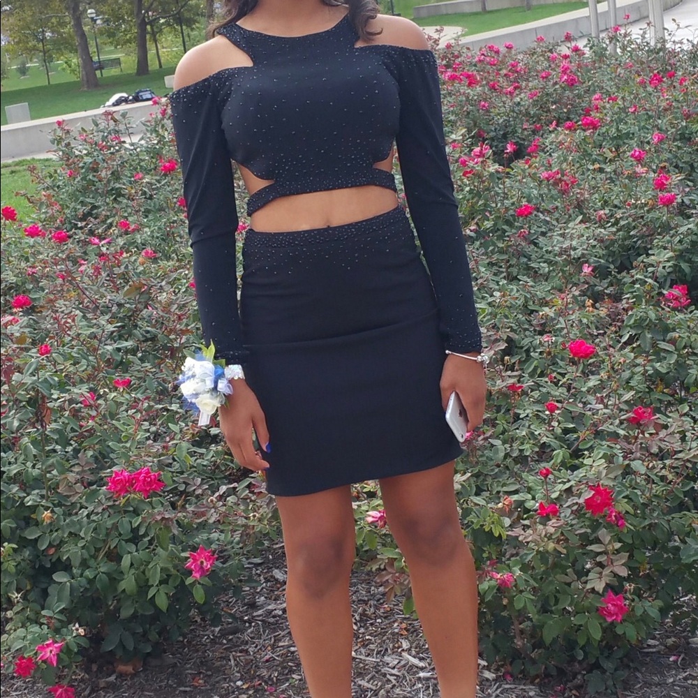 Black Homecoming dress size 4
